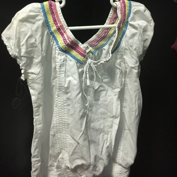 White And Rainbow Top - Picture 1 of 4